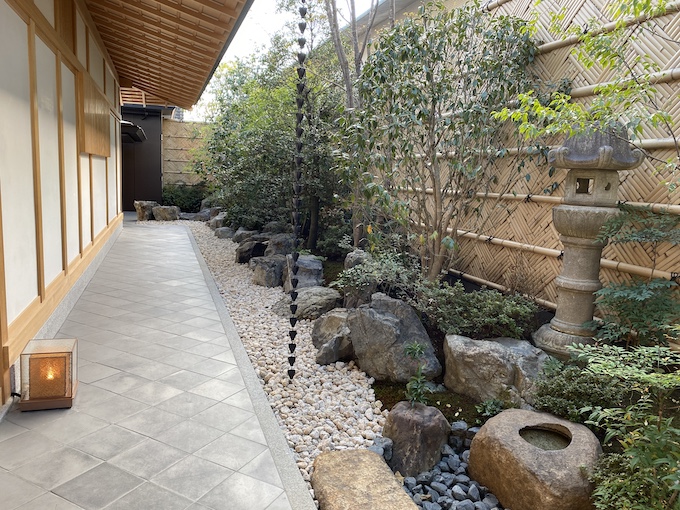 ホテル三井京都の裏庭
