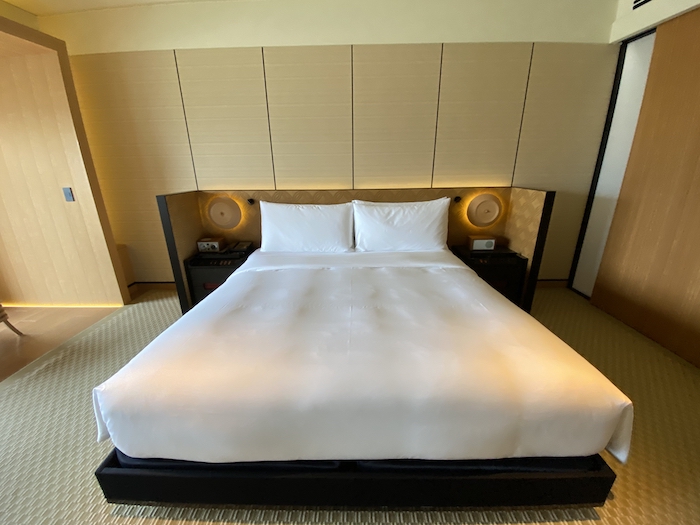 リッツ・カールトン京都のベッド