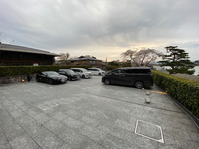 翠嵐 ラグジュアリーコレクションホテル 京都の駐車場