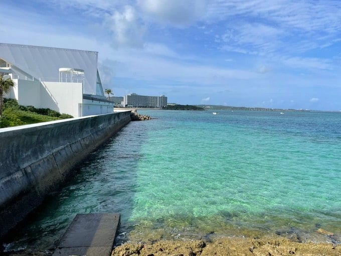 シェラトン沖縄の海