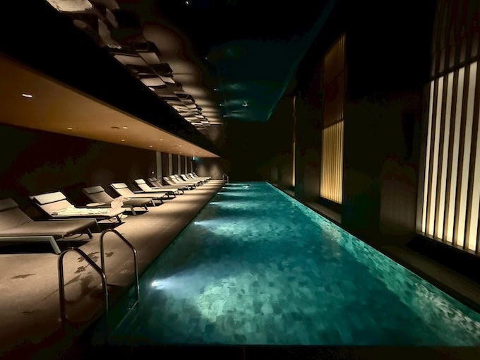 ヒルトン京都のプール